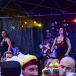 Sul Informação - Fotogaleria: Carnaval Trapalhão teve “casa” cheia com Xico Barata em Armação de Pêra