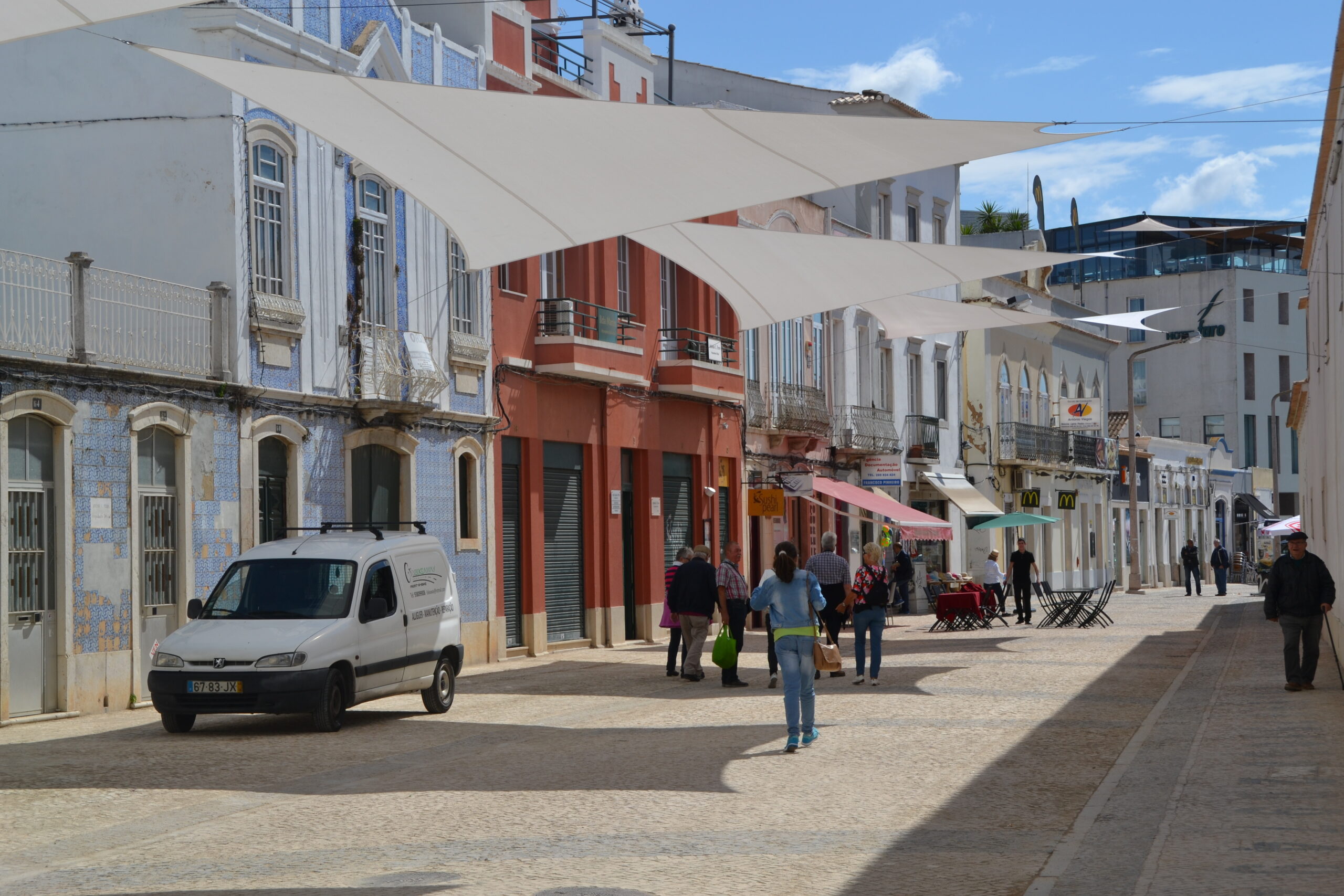 Sul Informação - Faro: Rua da Alfândega promove o turismo mas ainda preocupa comerciantes
