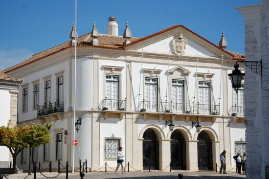 Sul Informação - Faro: PSD acusa PS de tentar «paralisar a Câmara» com «geringonça orçamental»