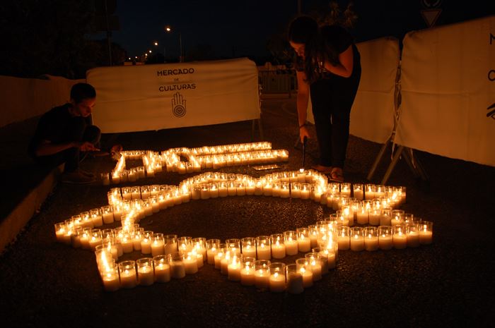 Sul Informação - FOTOGALERIA: À luz das velas, no Mercado de Culturas de Lagoa