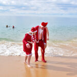 Sul Informação - Fotogaleria: Armação de Pêra mergulhou pela solidariedade no Dia de Natal