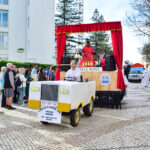 Sul Informação - Fotogaleria: Carnaval Trapalhão teve “casa” cheia com Xico Barata em Armação de Pêra