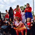 Sul Informação - Fotogaleria: Carnaval Trapalhão teve “casa” cheia com Xico Barata em Armação de Pêra