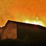 Sul Informação - Há mais bombeiros e sete meios aéreos a combater o incêndio de Monchique (com fotos)
