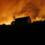 Sul Informação - Há mais bombeiros e sete meios aéreos a combater o incêndio de Monchique (com fotos)