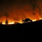 Sul Informação - Há mais bombeiros e sete meios aéreos a combater o incêndio de Monchique (com fotos)