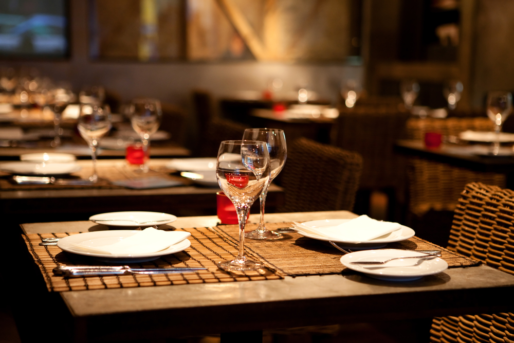Sul Informação - Covid-19: Restaurantes vão pedir a clientes para medir febre e lavar mãos