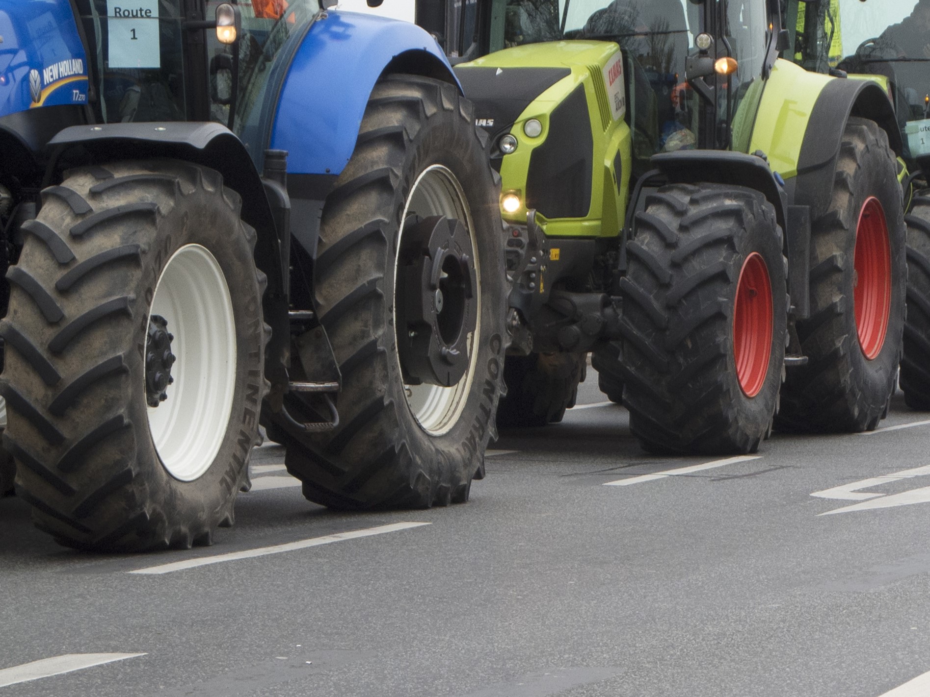 Sul Informação - Agricultores: Fraca participação impede marcha lenta convocada para o Algarve