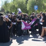 Sul Informação - Desfile do Caloiro com ambiente de enterro em protesto contra limitações à praxe (com fotos)