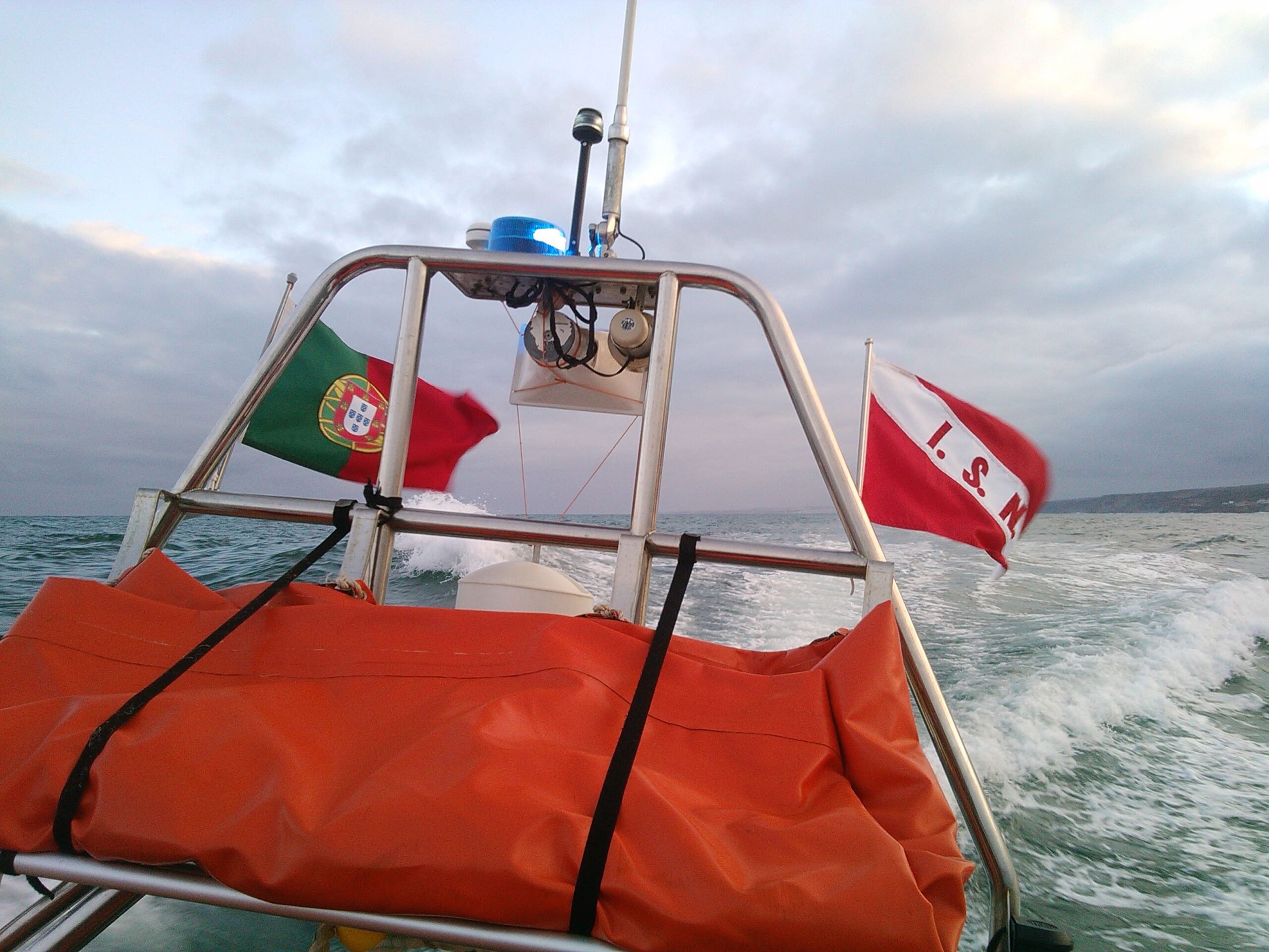 Sul Informação - Jovem de 23 anos resgatado de navio mercante ao largo de Sines