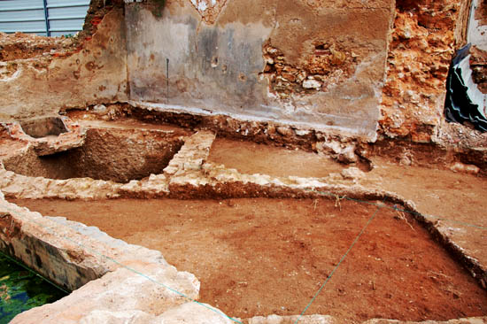 Sul Informação - Acompanhamento arqueológico do Edifício Mabor “descobre” cetárias romanas em Portimão