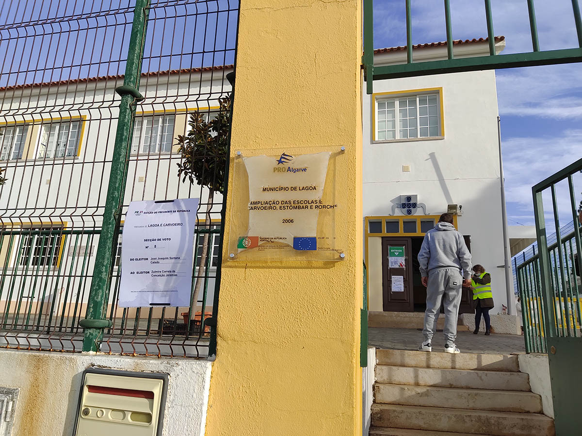 Sul Informação - Presidenciais: Afluência às urnas até às 16h00 foi de 35,44%