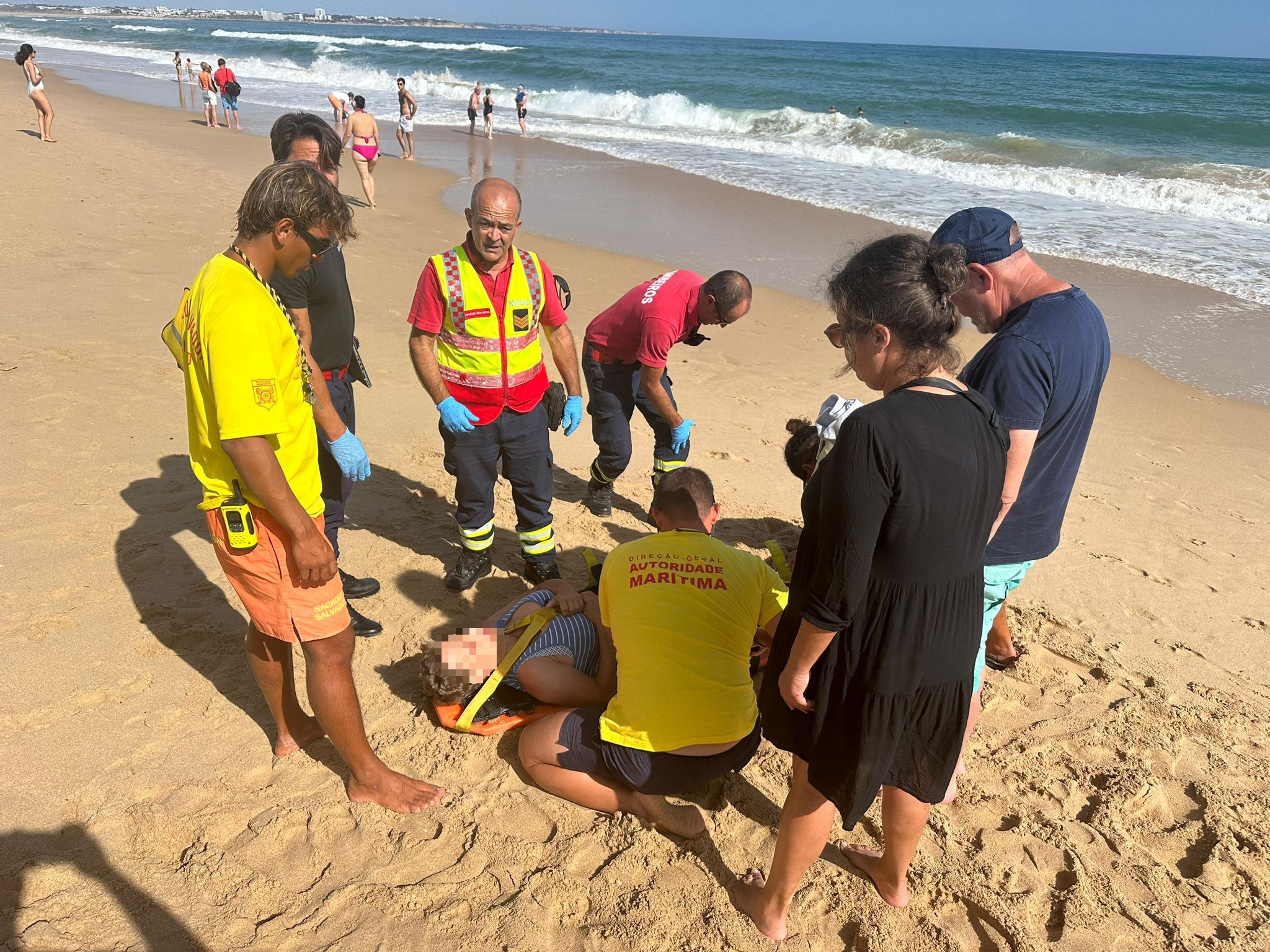 Sul Informação - Alemã de 57 anos auxiliada na Meia Praia, em Lagos