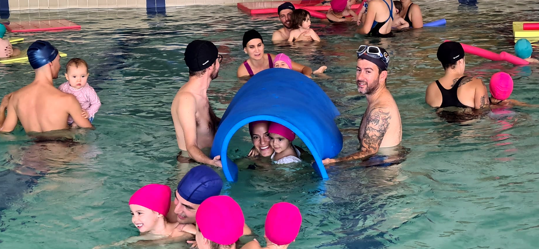 Sul Informação - Piscina de Castro Marim acolhe “Encontro para Bebés”