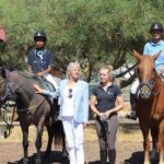 Sul Informação - Terapia com cavalos ajuda à integração social de jovens