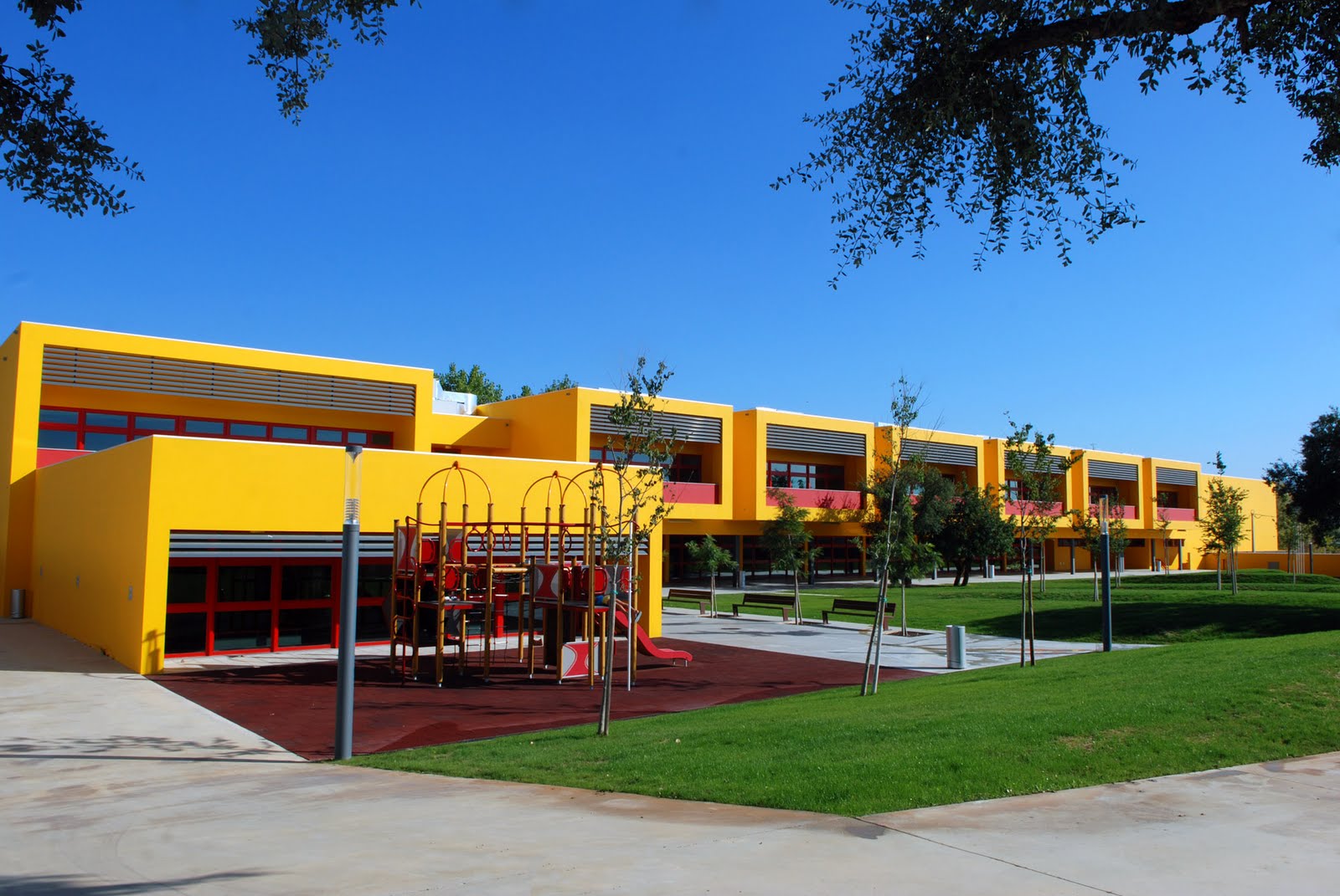 Sul Informação - Quase mil alunos inauguram duas escolas no arranque do ano letivo em Loulé