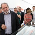 Sul Informação - Pacheco Pereira inaugurou exposição «Maio de 68 Revisitado» em Lagoa