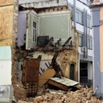 Sul Informação - Queda de fachada em Olhão causou danos de «milhares de euros» no prédio em frente (com fotos)