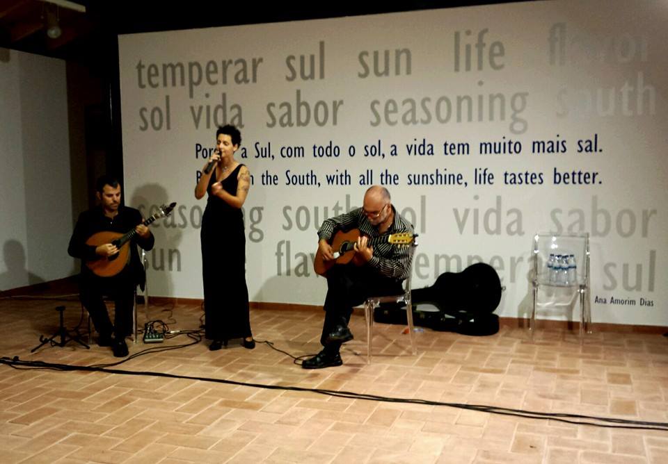 Sul Informação - Santa Casa de Castro Marim angariou fundos em concerto de fado solidário