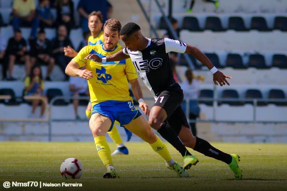 Sul Informação - Farense empata “final” com Arouca e continua acima da linha de água