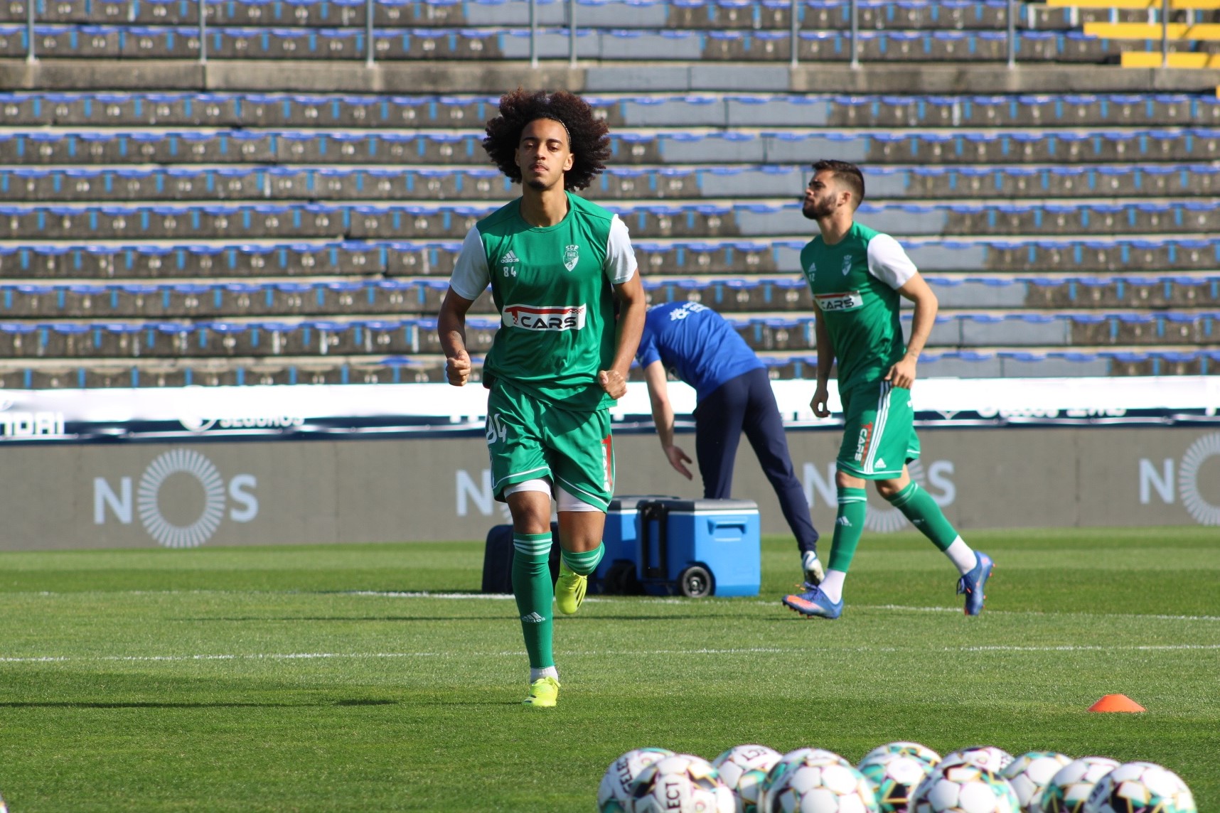 Sul Informação - Farense volta a empatar e mantém-se acima da linha de água