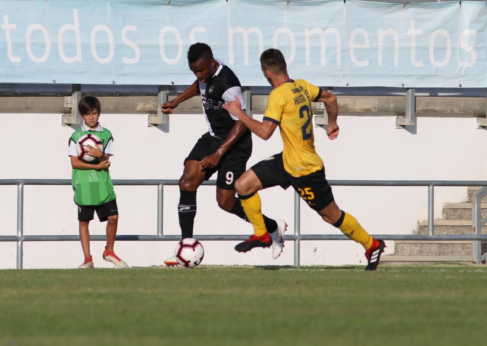 Sul Informação - Farense regressa à Segunda Liga com vitória frente ao Famalicão