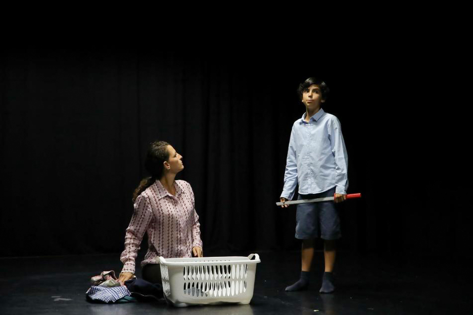Sul Informação - “Fernando e as Estrelas” leva a “Mensagem” ao palco do Teatro Lethes