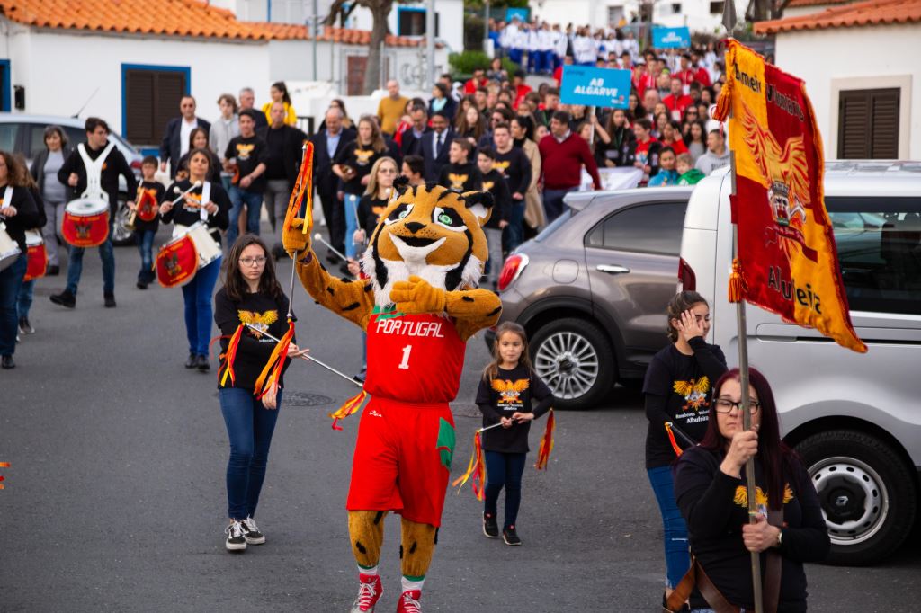 Sul Informação - Já arrancou a Festa do Basquetebol Juvenil de Albufeira