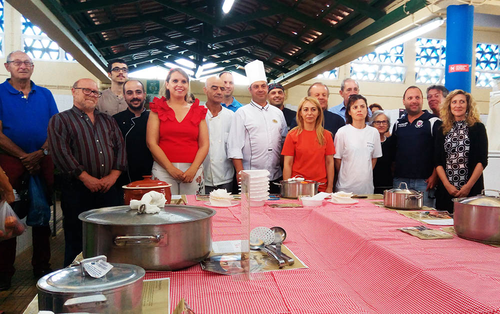 Sul Informação - Festival da Caldeirada arranca amanhã em Armação de Pêra com receitas entre a tradição e a inovação
