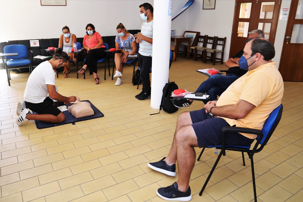 Sul Informação - Vila do Bispo dá formação em suporte básico de vida a 24 pessoas