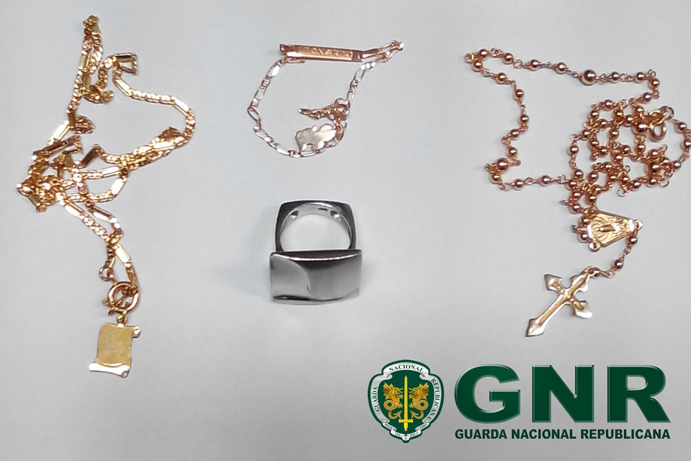 Sul Informação - GNR recupera bens que tinham sido furtados de casa em Monte Gordo