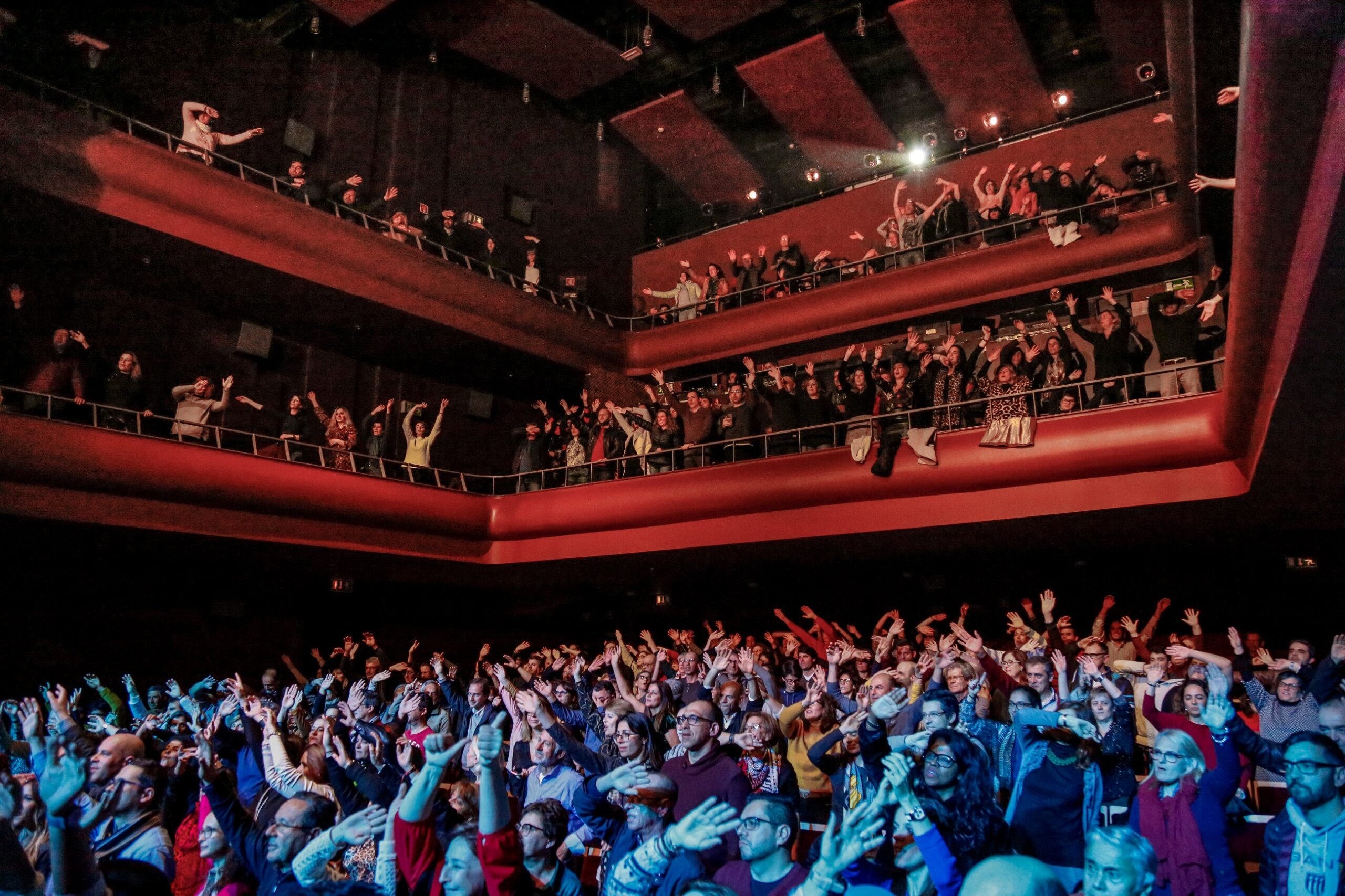 Sul Informação - Nova temporada do Cine-Teatro Louletano tem Sérgio Godinho, Ana Bacalhau e Bruno Nogueira