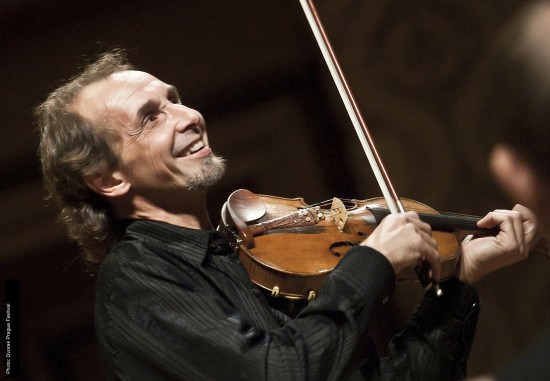 Sul Informação - Violinista Gilles Apap no 3º aniversário da Orquestra Clássica do Sul
