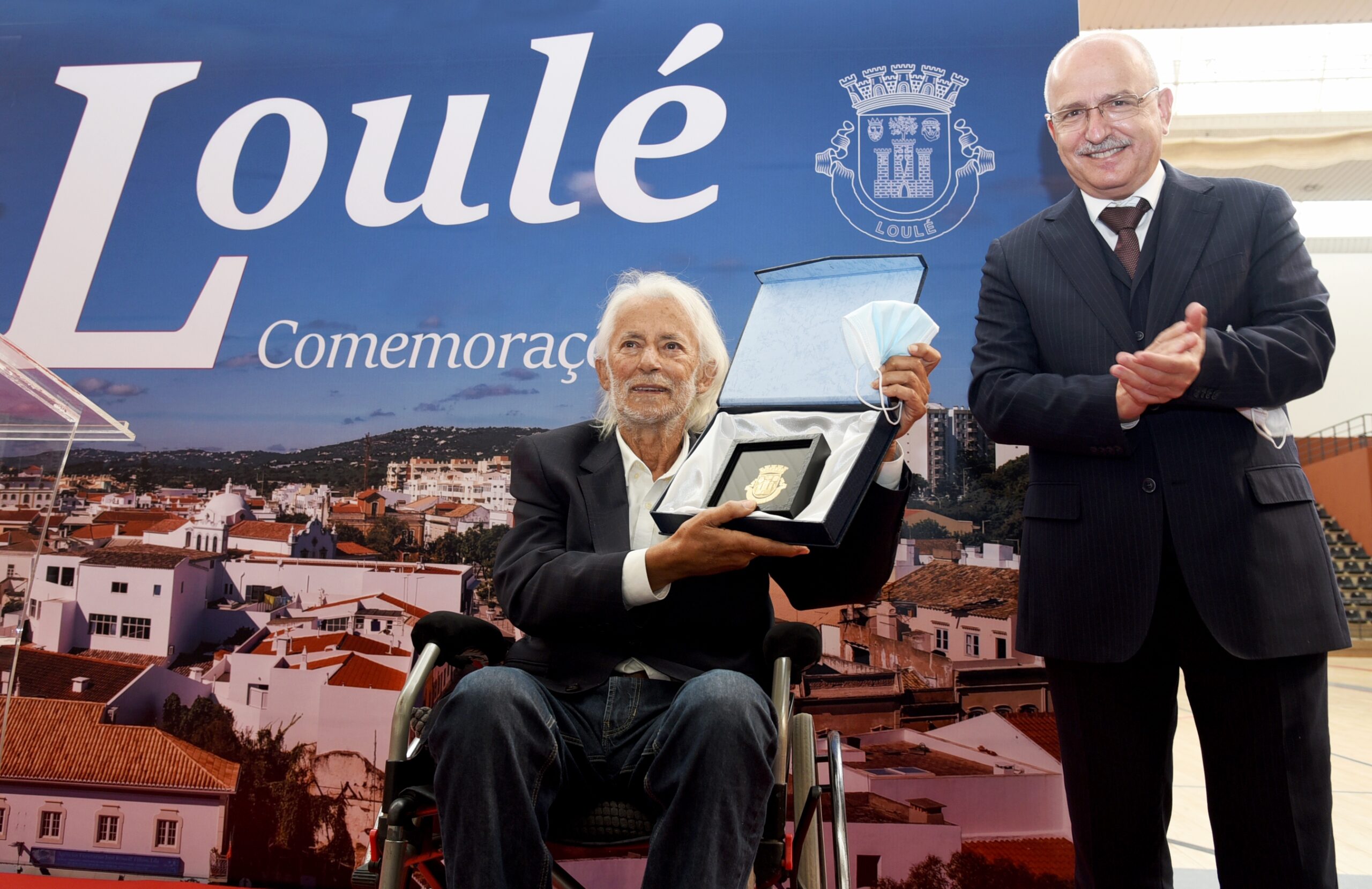 Sul Informação - Pavilhão Desportivo de Loulé já tem o nome de Joaquim Vairinhos, o «algarvio marafado»