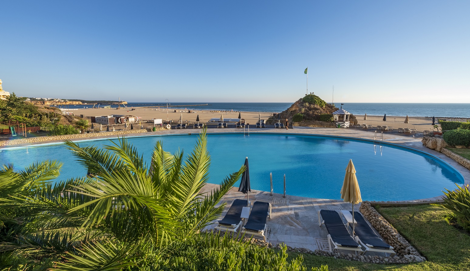 Sul Informação - Hotelaria no Algarve regressa à “normalidade”, com reaberturas e novidades