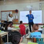 Sul Informação - “A Bola Vai à Escola” em Olhão com os técnicos da Associação de Futebol do Algarve