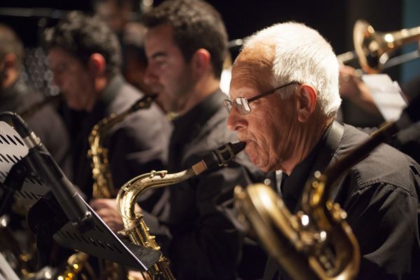 Sul Informação - FOTOGALERIA: Orquestra de Jazz do Algarve invadiu Lagoa