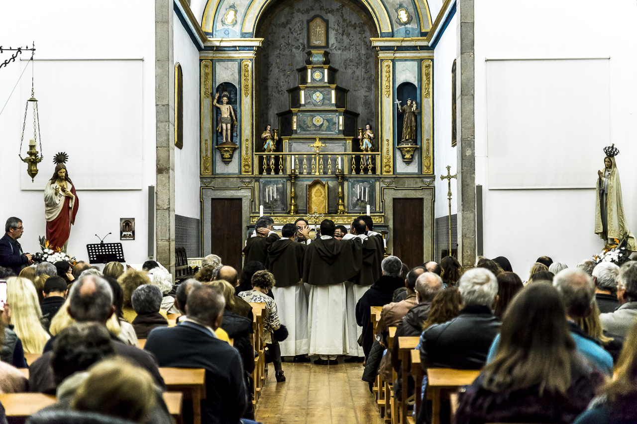 Sul Informação - Órgão, vozes masculinas e até escritora de renome deram concerto na Igreja de Boliqueime