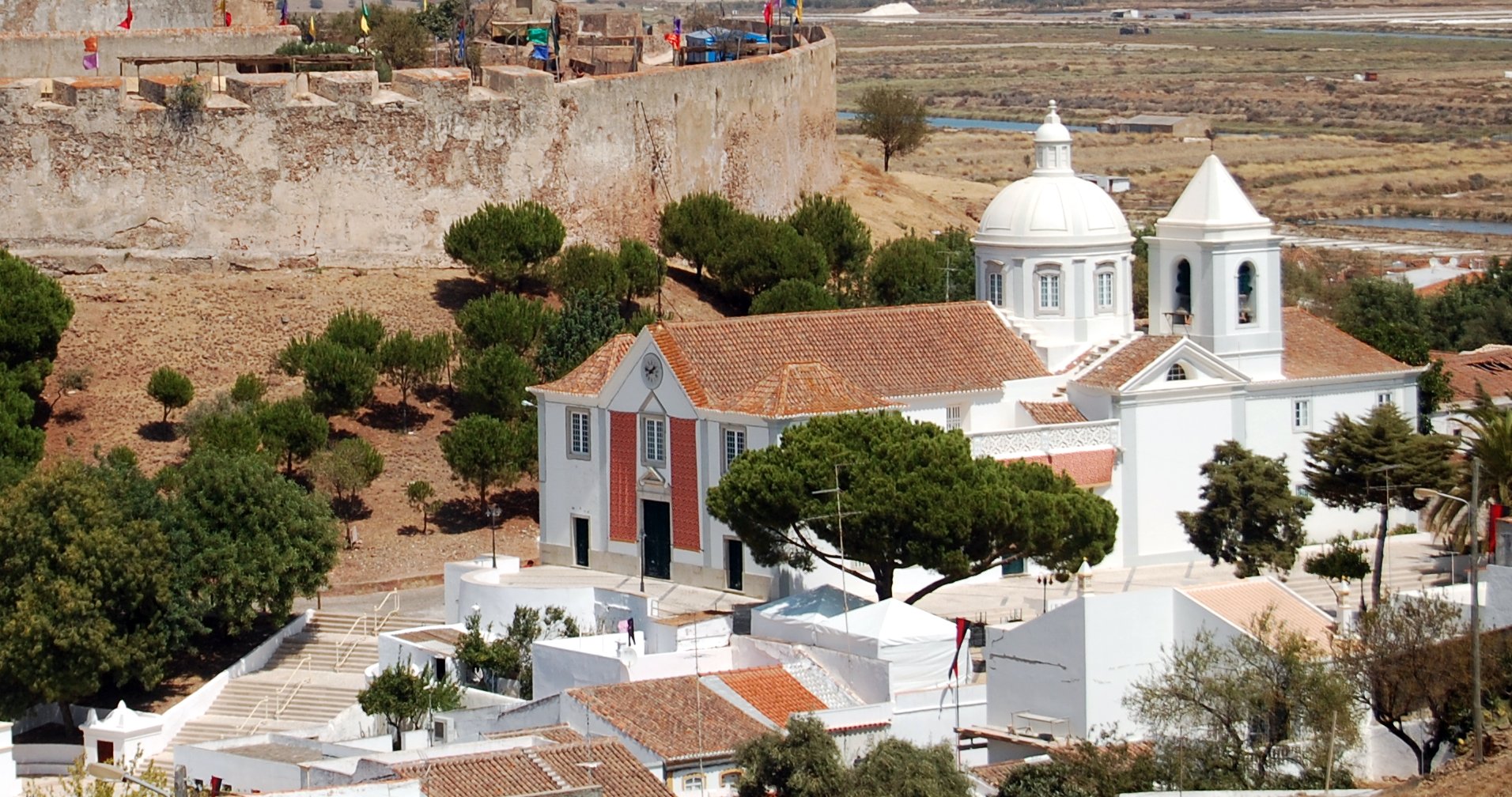 Sul Informação - Igreja de Castro Marim recebe investidura de cavaleiros templários