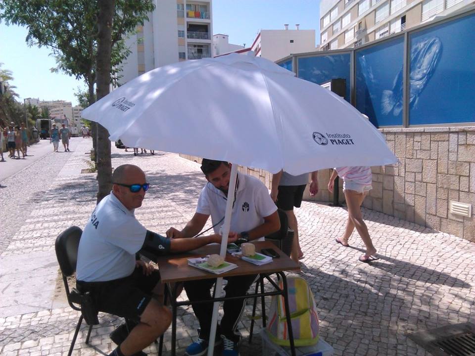Sul Informação - Instituto Piaget de Silves volta a promover a saúde nas praias do Barlavento algarvio