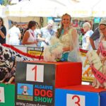 Sul Informação - Cães parecidos com os donos e muita coisa para ver e comprar na International Algarve Fair em Lagoa [fotogaleria]