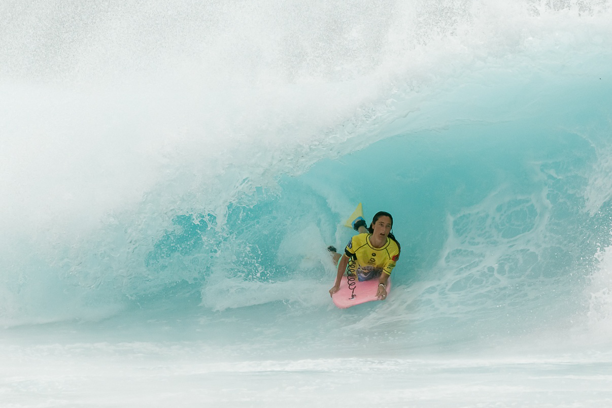 Sul Informação - Joana Schenker conquista 5º lugar em prova do Mundial de Bodyboard