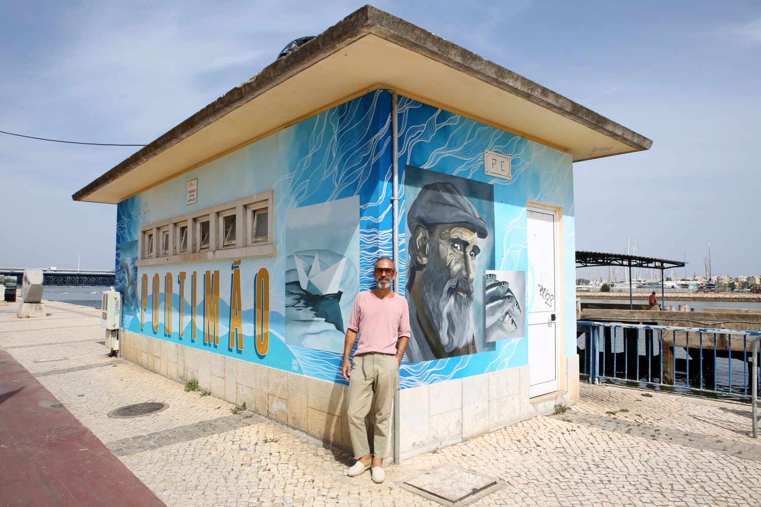 Sul Informação - Arte urbana de João Sena dá cor à zona ribeirinha de  Portimão