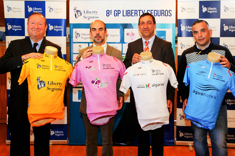 Sul Informação - Melhores ciclistas de equipas portuguesas competem em prova internacional no Algarve