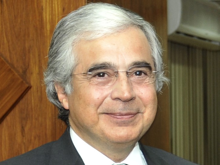 Sul Informação - Deputado do PSD Aguiar-Branco eleito presidente da Assembleia da República