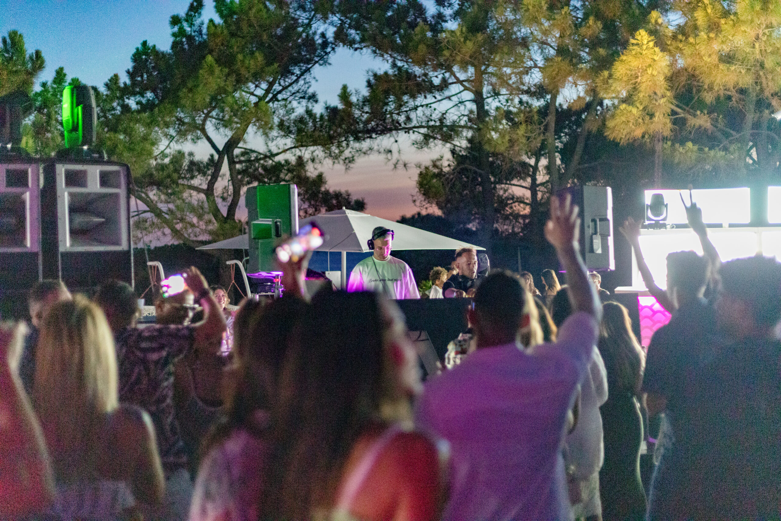 Sul Informação - De Ravin a John Woods: Agosto é mês de festa no W Algarve