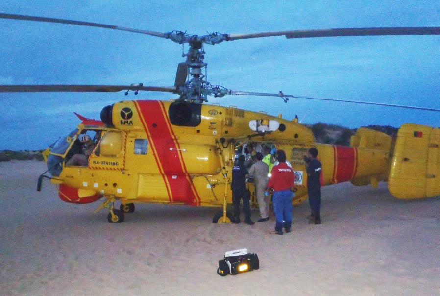 Sul Informação - Jovem banhista espanhol resgatado de helicóptero da praia de Dona Ana