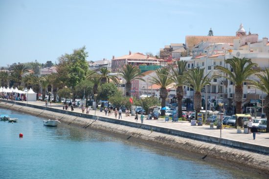Sul Informação - Lagos e Vilamoura integram top10 das cidades portuguesas com melhor reputação online
