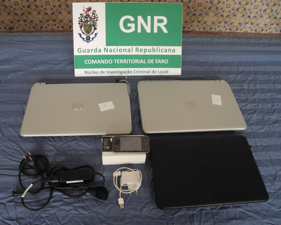 Sul Informação - Material informático furtado em Quarteira recuperado pela GNR