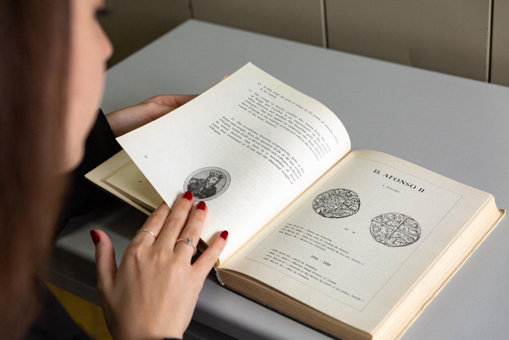 Sul Informação - Cunhar Conhecimento: Vila Viçosa tem biblioteca especializada em Numismática